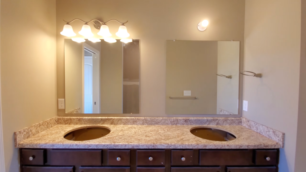 Wayne Homes Litchfield Bathroom